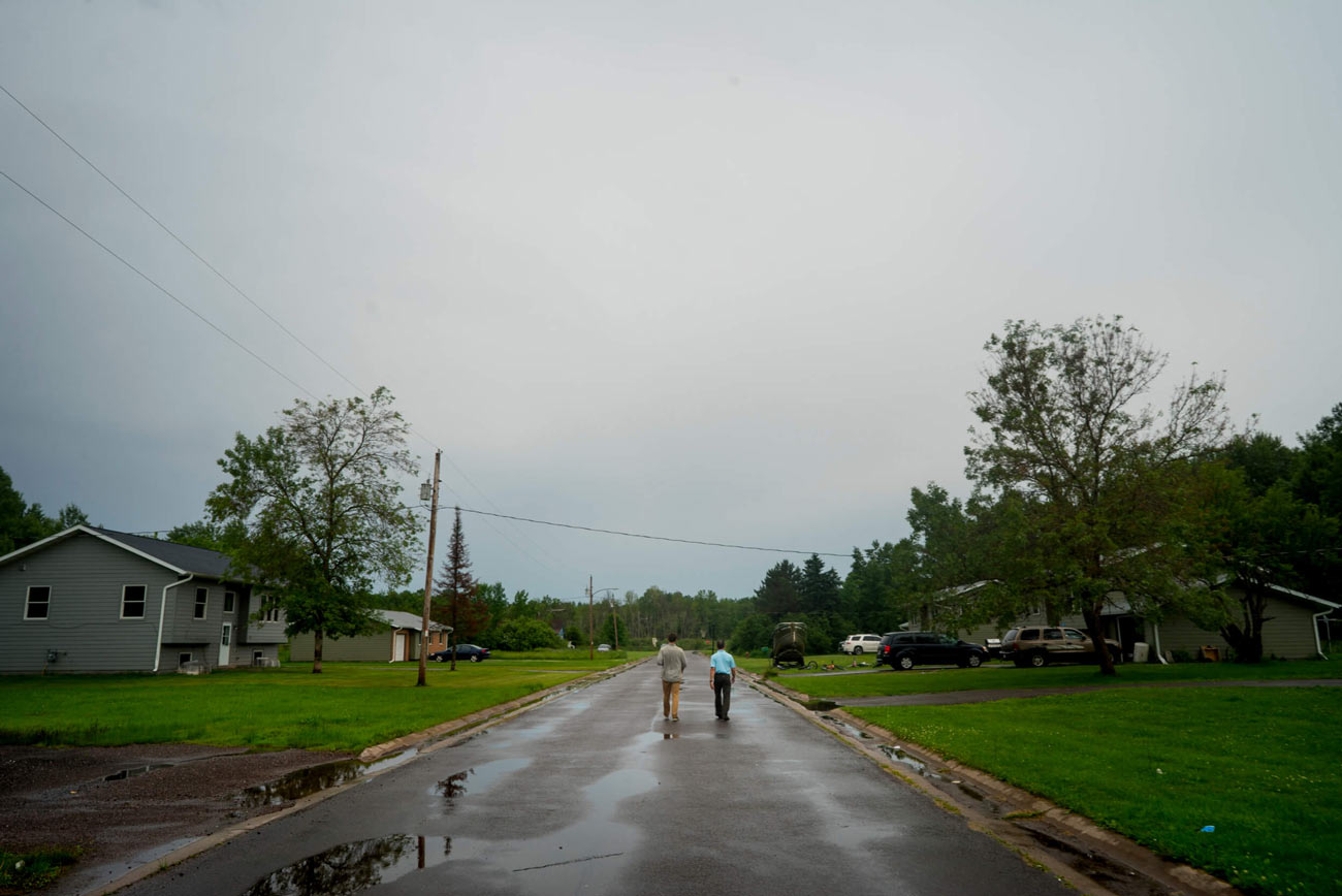 Pinter and Rees catalog the structures in a neighborhood of Odanah, Wisconsin.