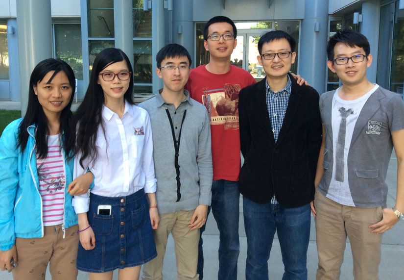  Six students pose for team photo.