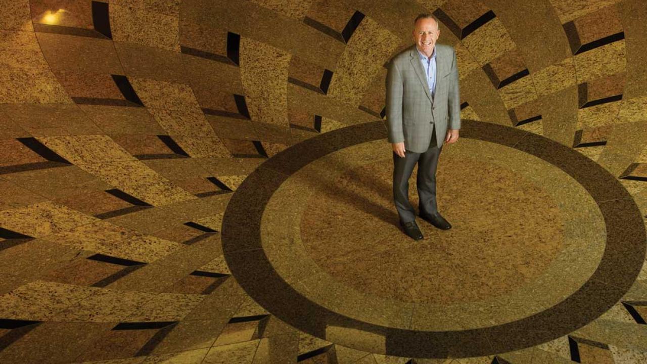 20170324_steinberg_darrell_00 Darrell Steinberg stands on the floor of city hall
