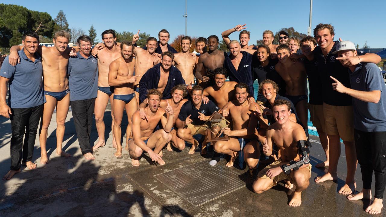 Water polo team, group photo