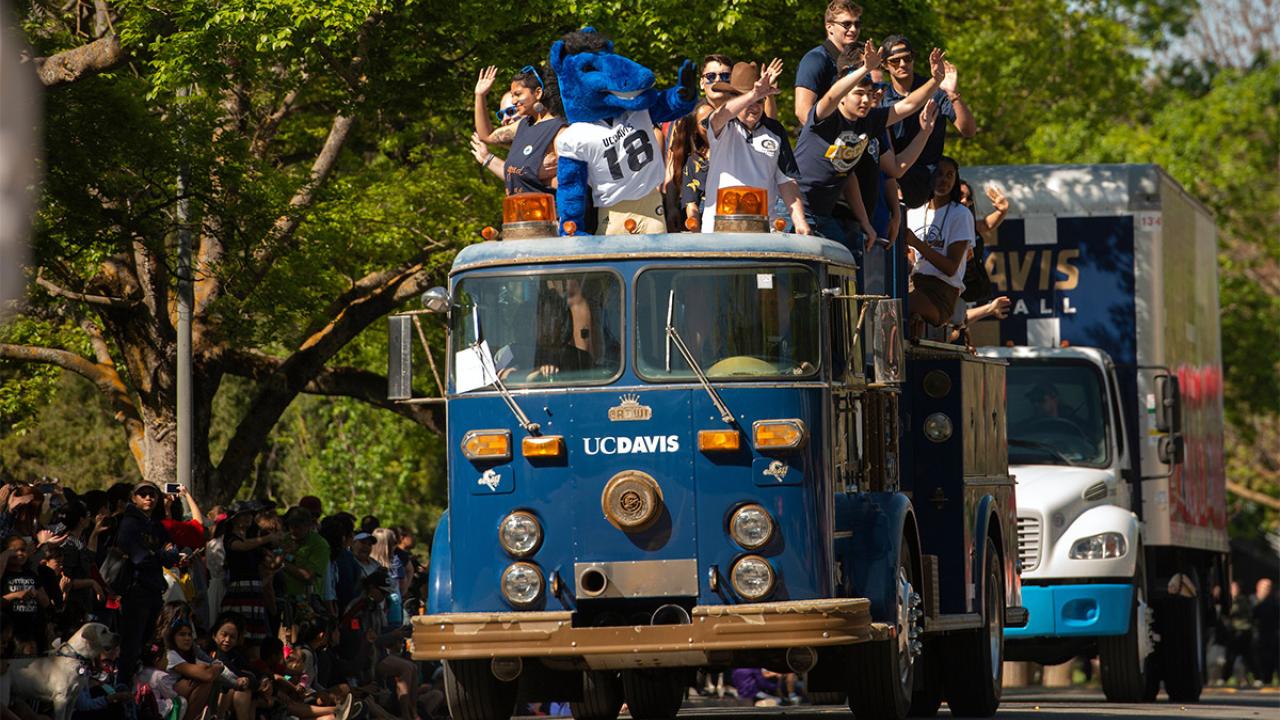 Picnic Day parade