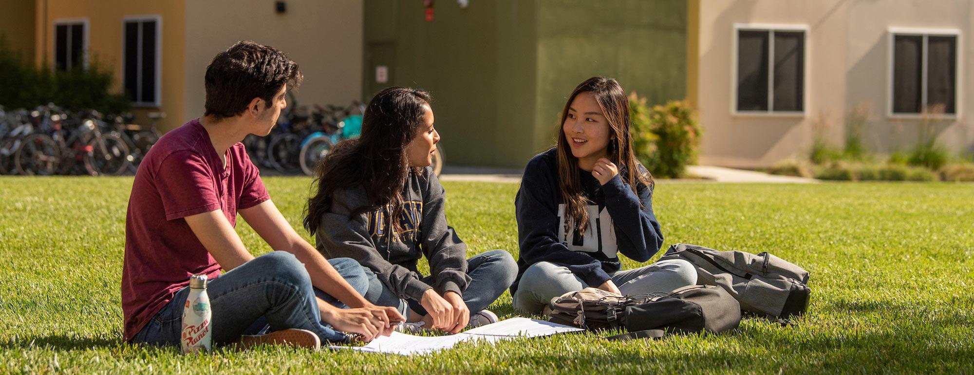 Students having a conversation on Tercero quad